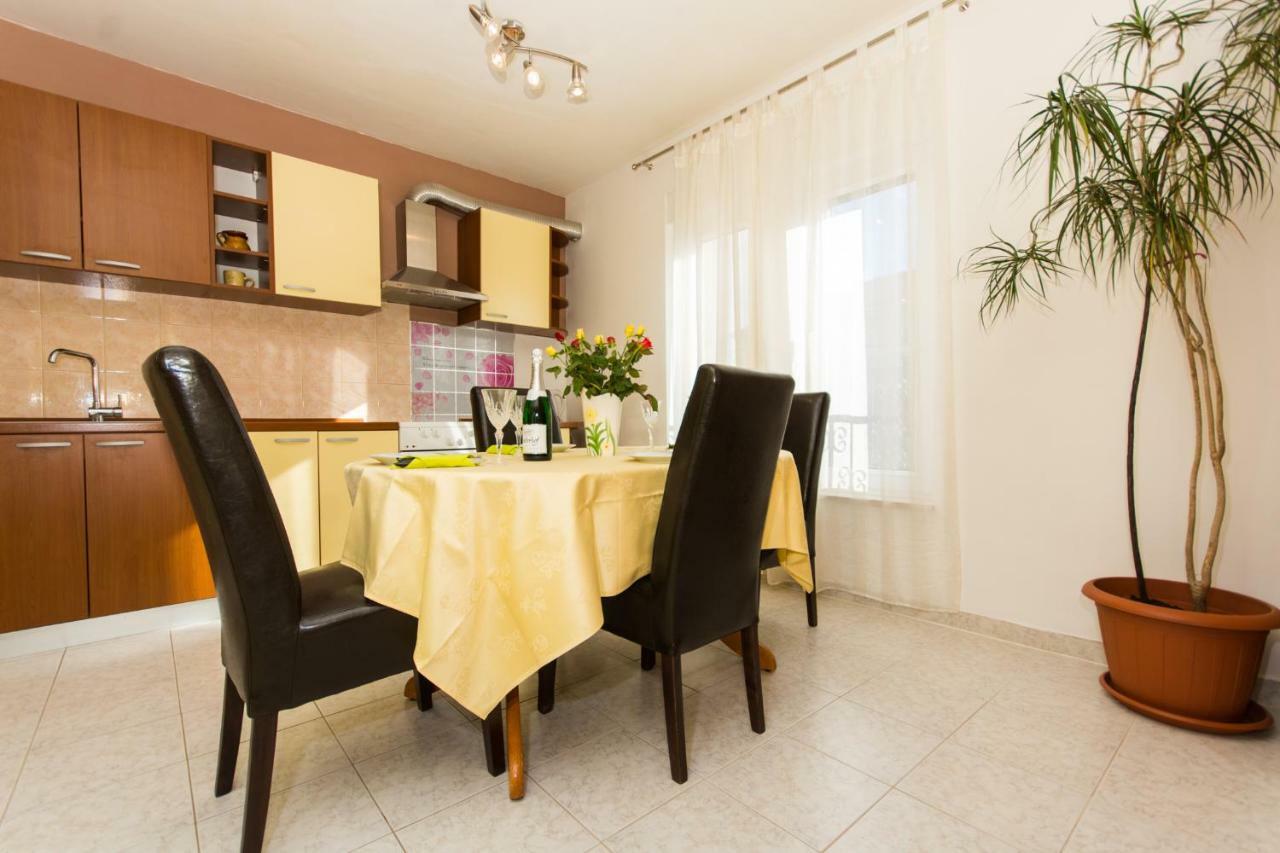 Apartman Ruza Διαμέρισμα Τρογκίρ Εξωτερικό φωτογραφία